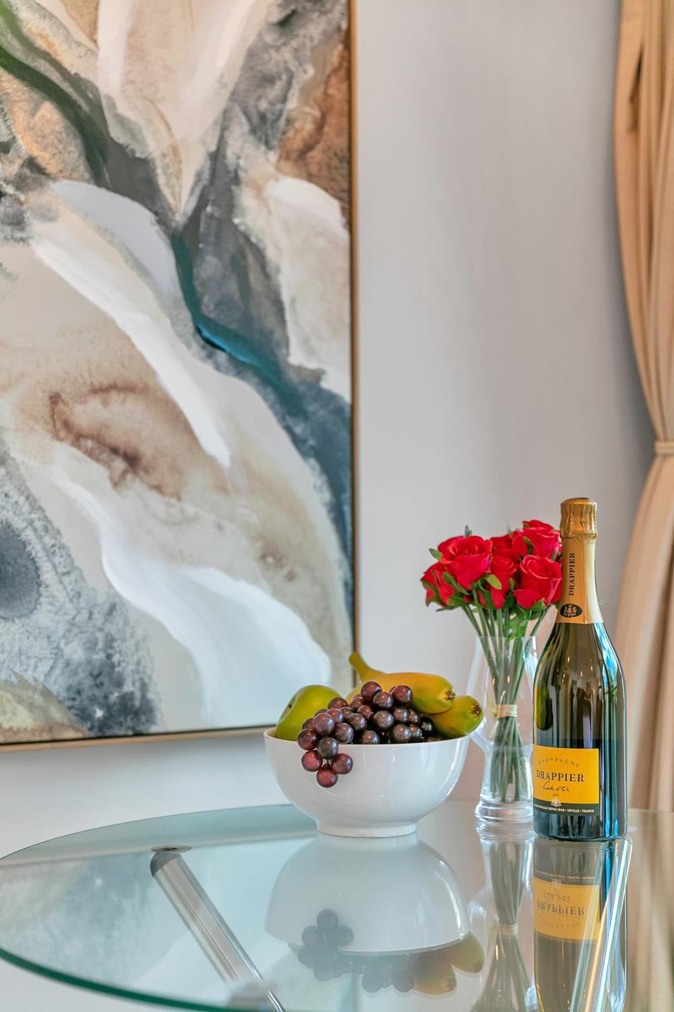 Viaduct's Hidden Gem Apartment