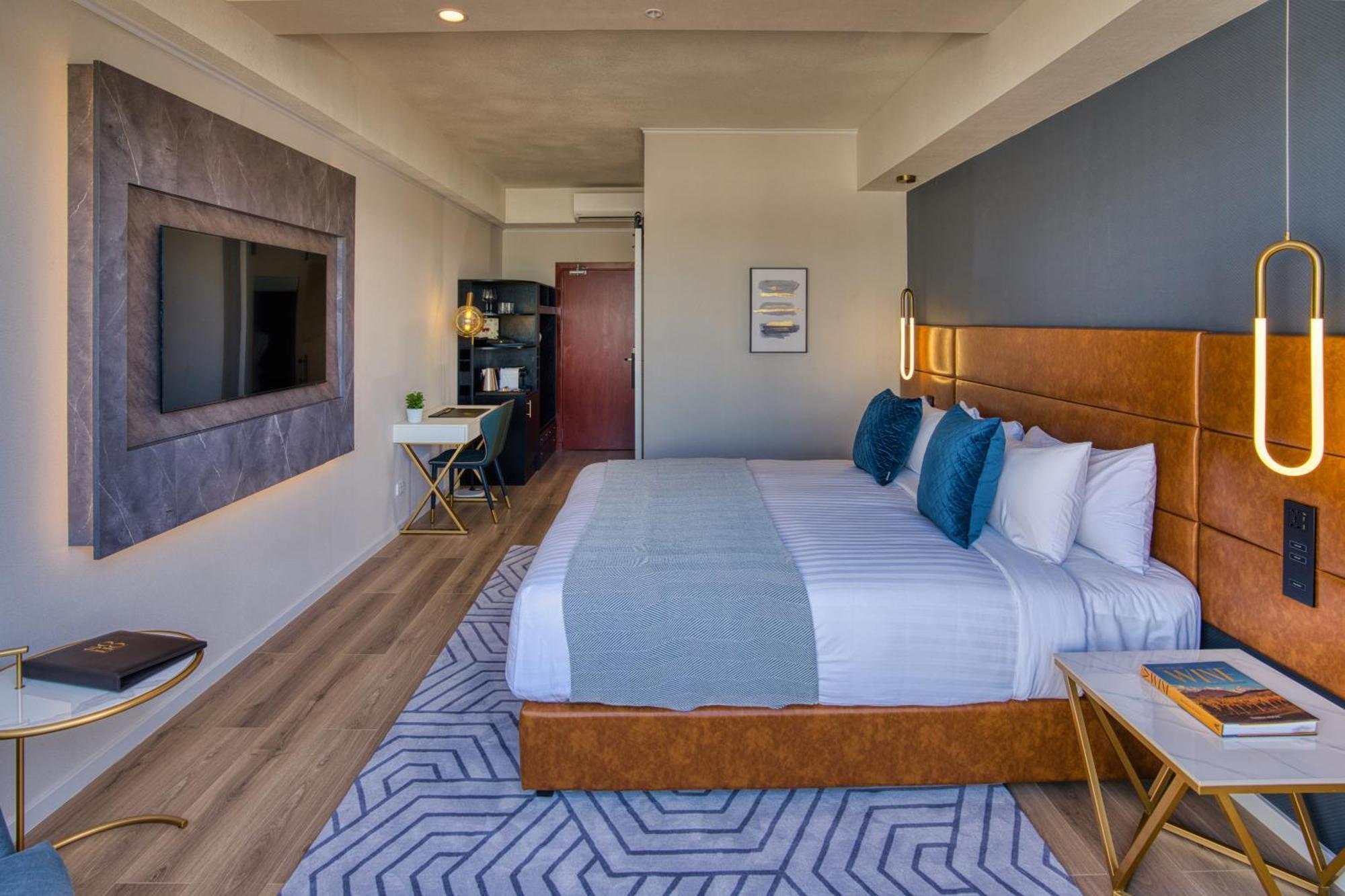 Soho Hotel 4*