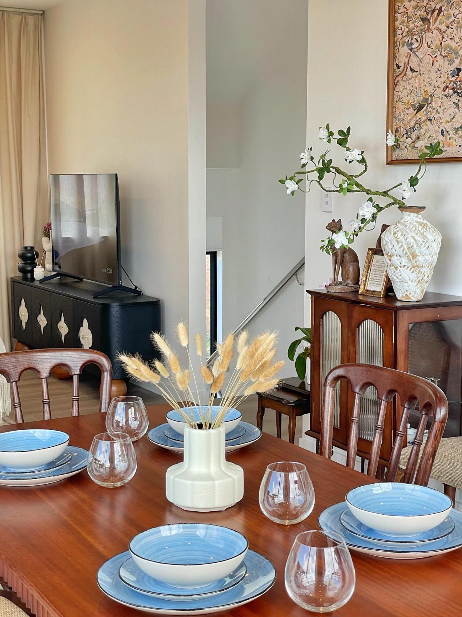 Modern French Retro Townhouse In Sandringham, Close To City, Heat Pumps, Netfilx * Auckland