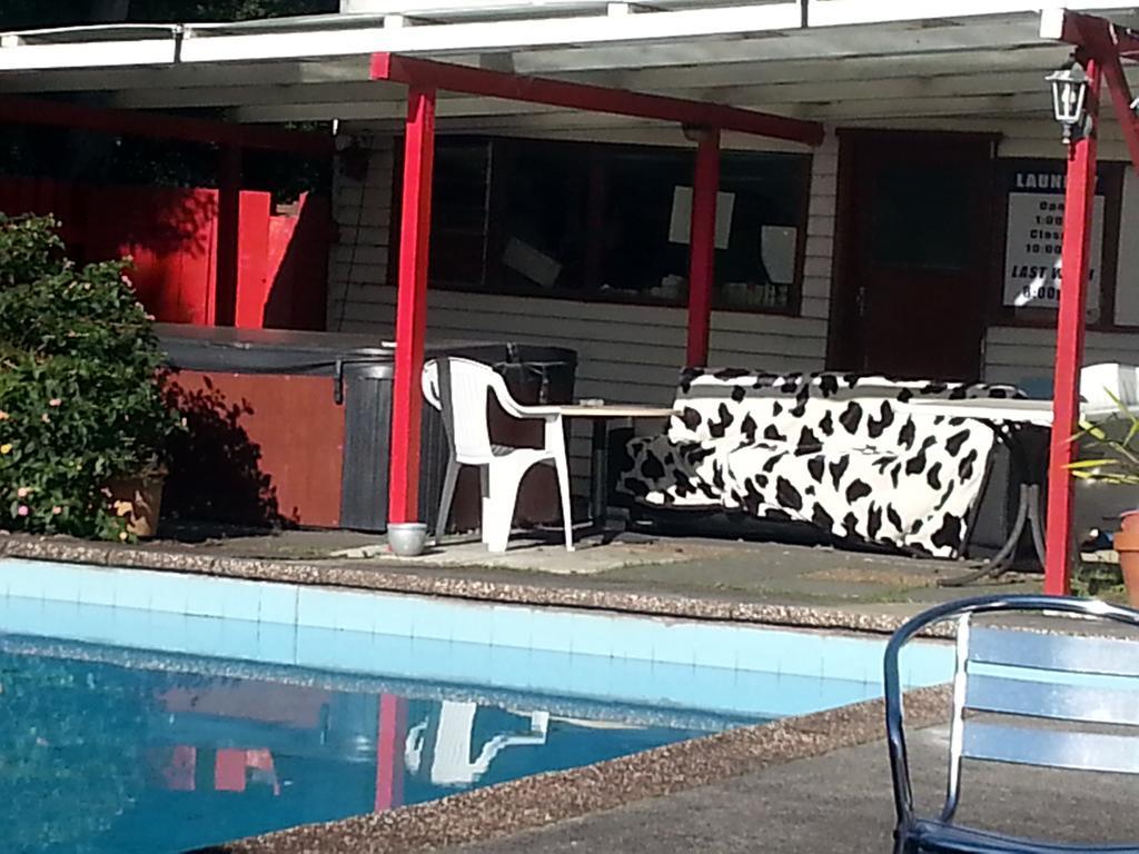 Airport Skyway Motel 2*