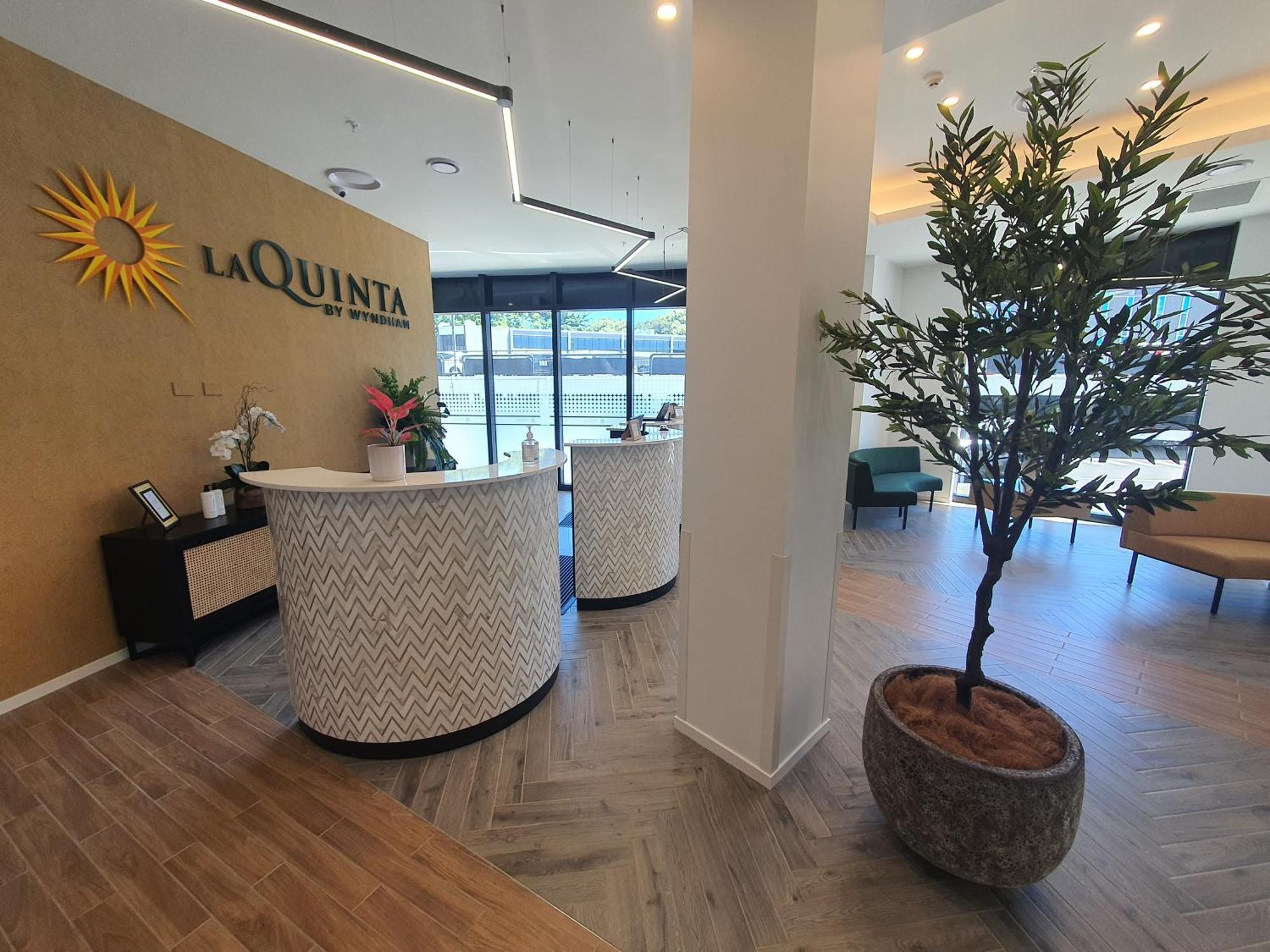 La Quinta By Wyndham Ellerslie Hotel 4*