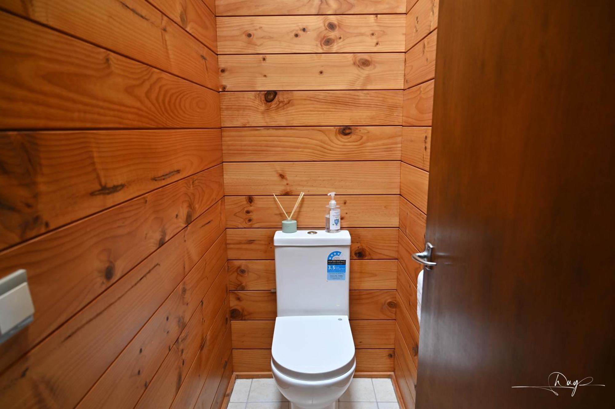 Sunny Beachview Homestay Auckland
