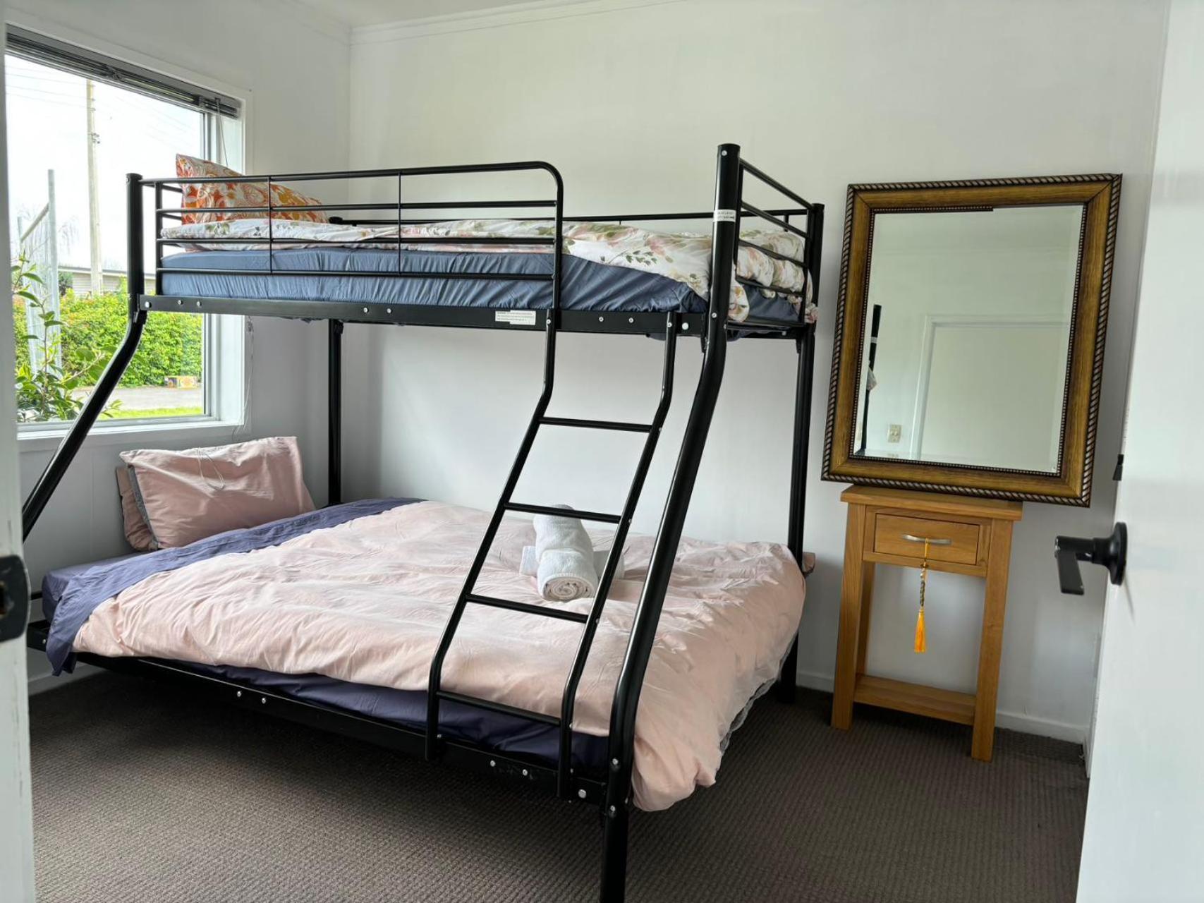 Avondale Tidy Unit 1 Homestay Auckland