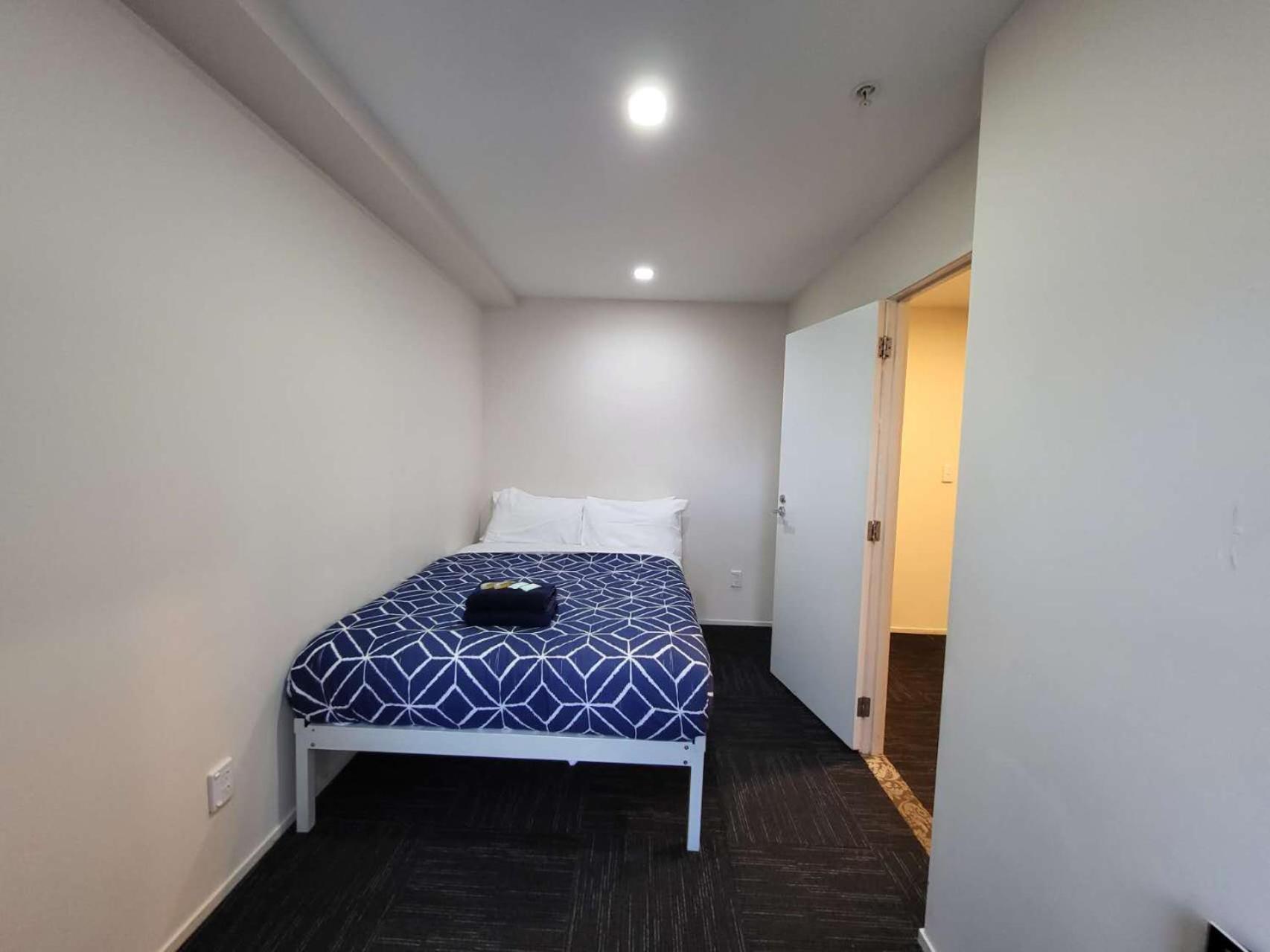 Empire Aparthotel 3*