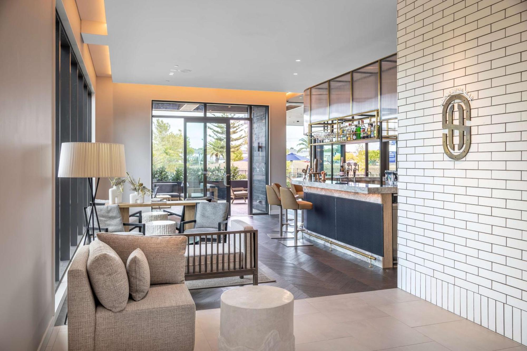 Doubletree By Hilton Karaka 4*