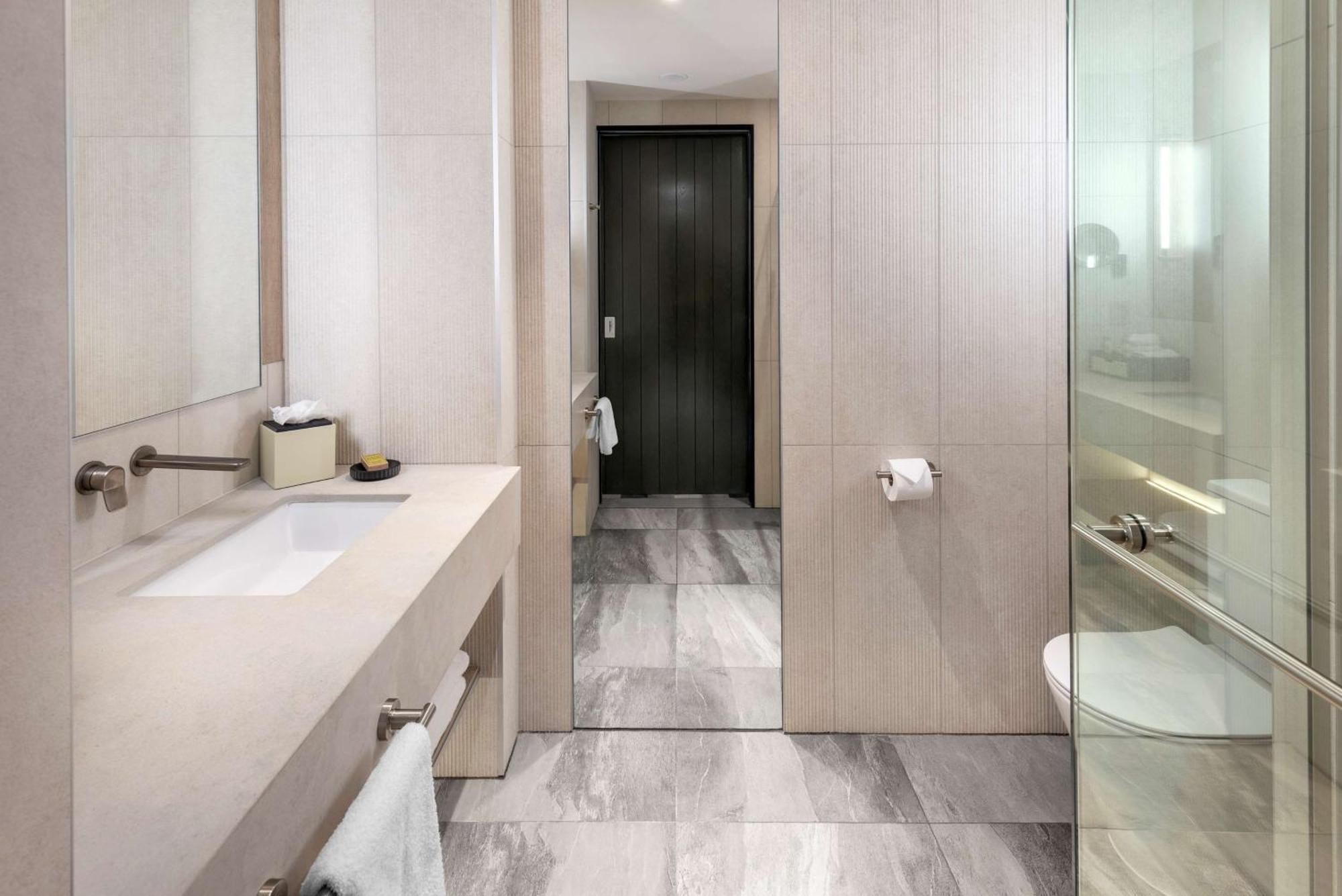 Doubletree By Hilton Karaka