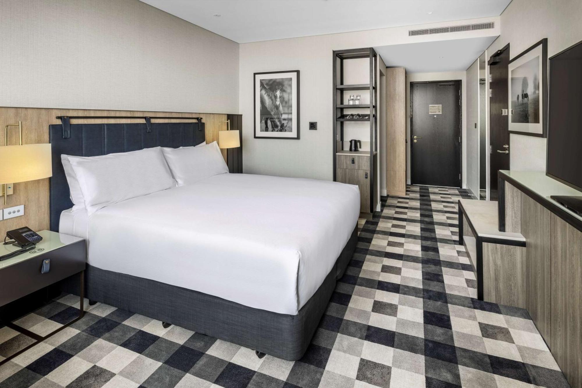 Hotel Doubletree By Hilton Karaka 4*
