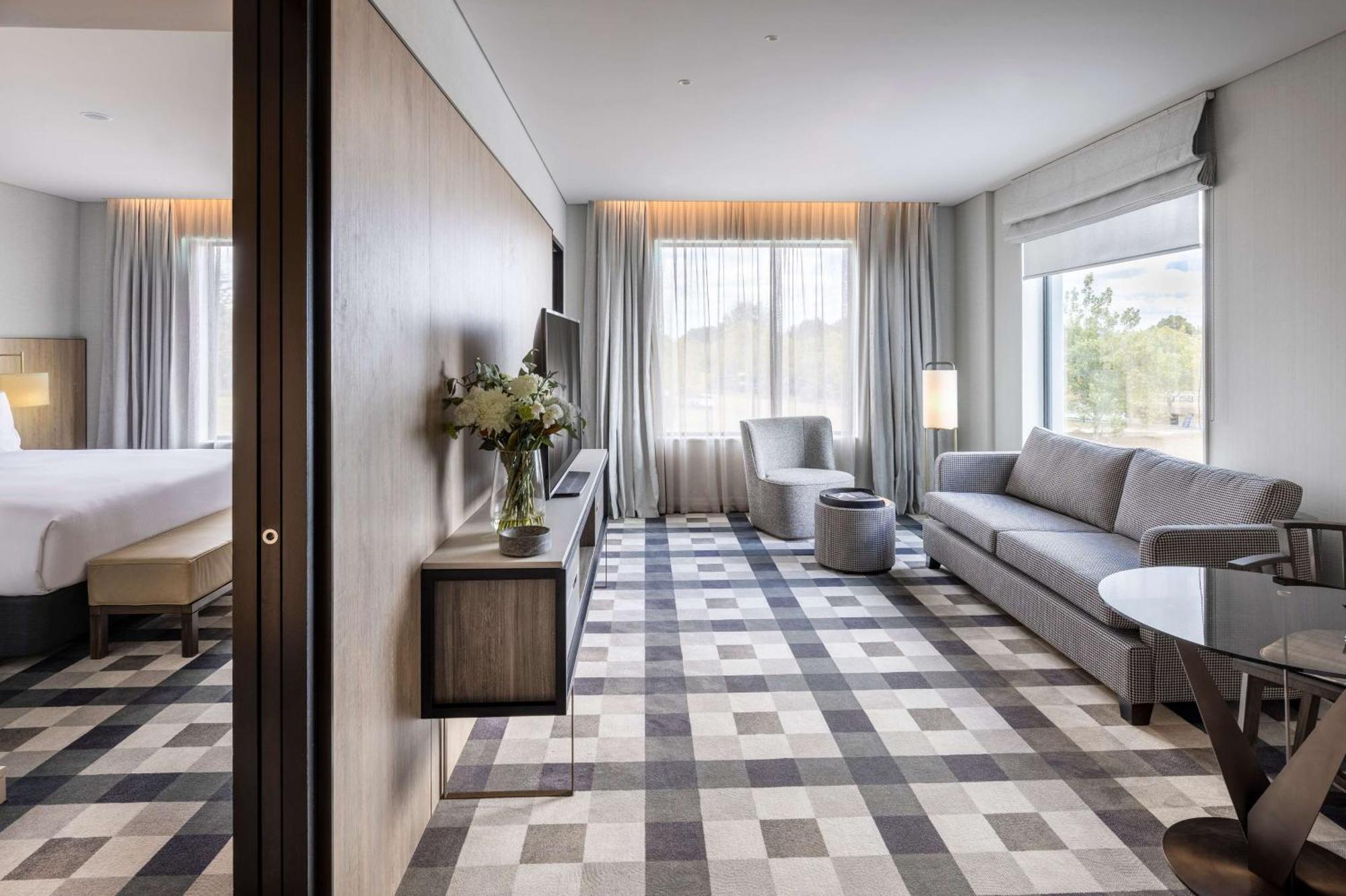 Hotel Doubletree By Hilton Karaka