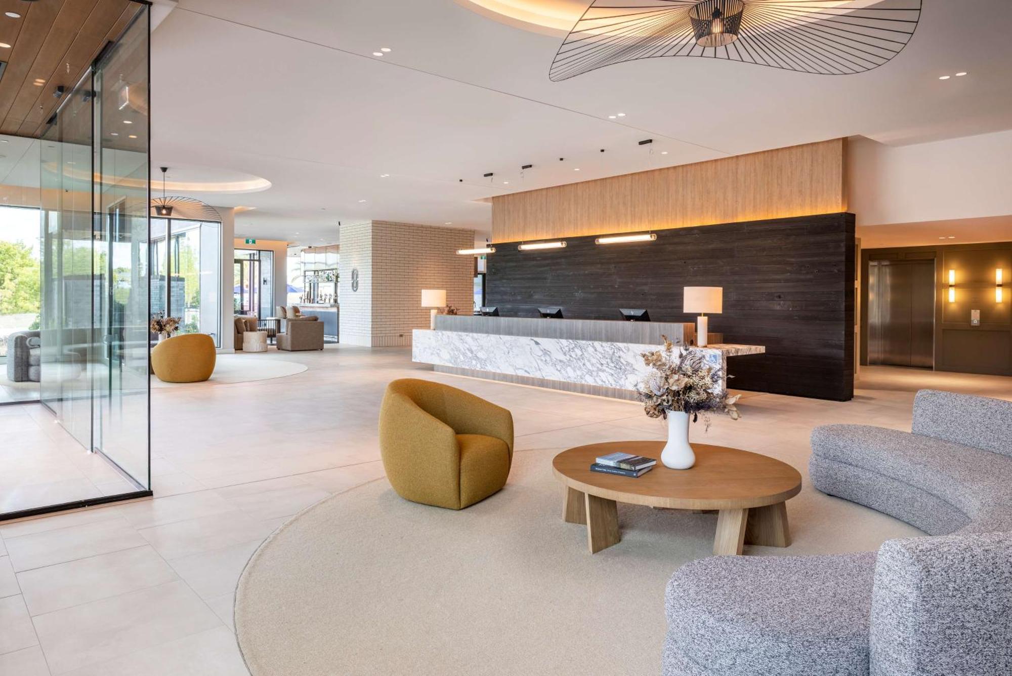 Doubletree By Hilton Karaka Hotel 4*