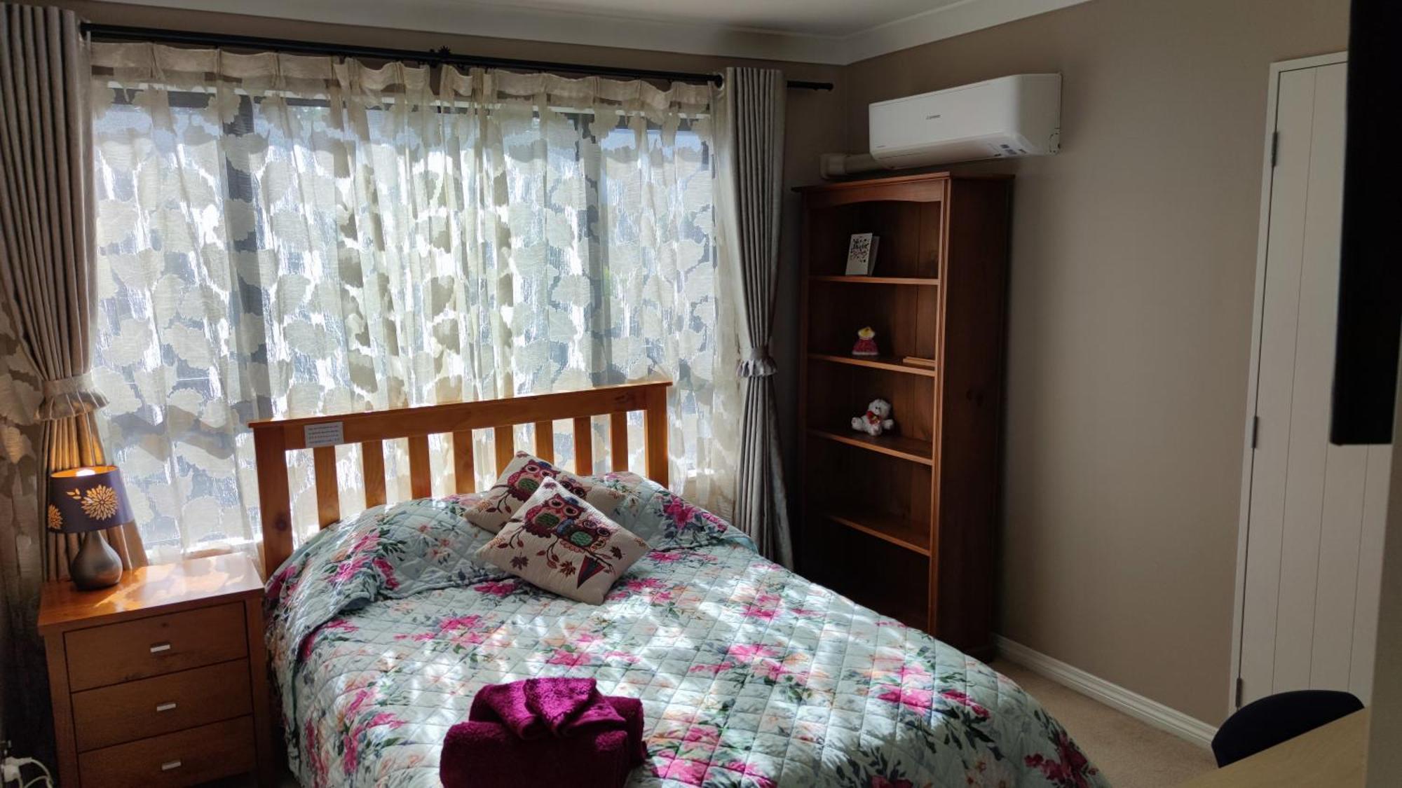 Guest house Monique's Rose Prvt Bthrm Ac Tv Auckland