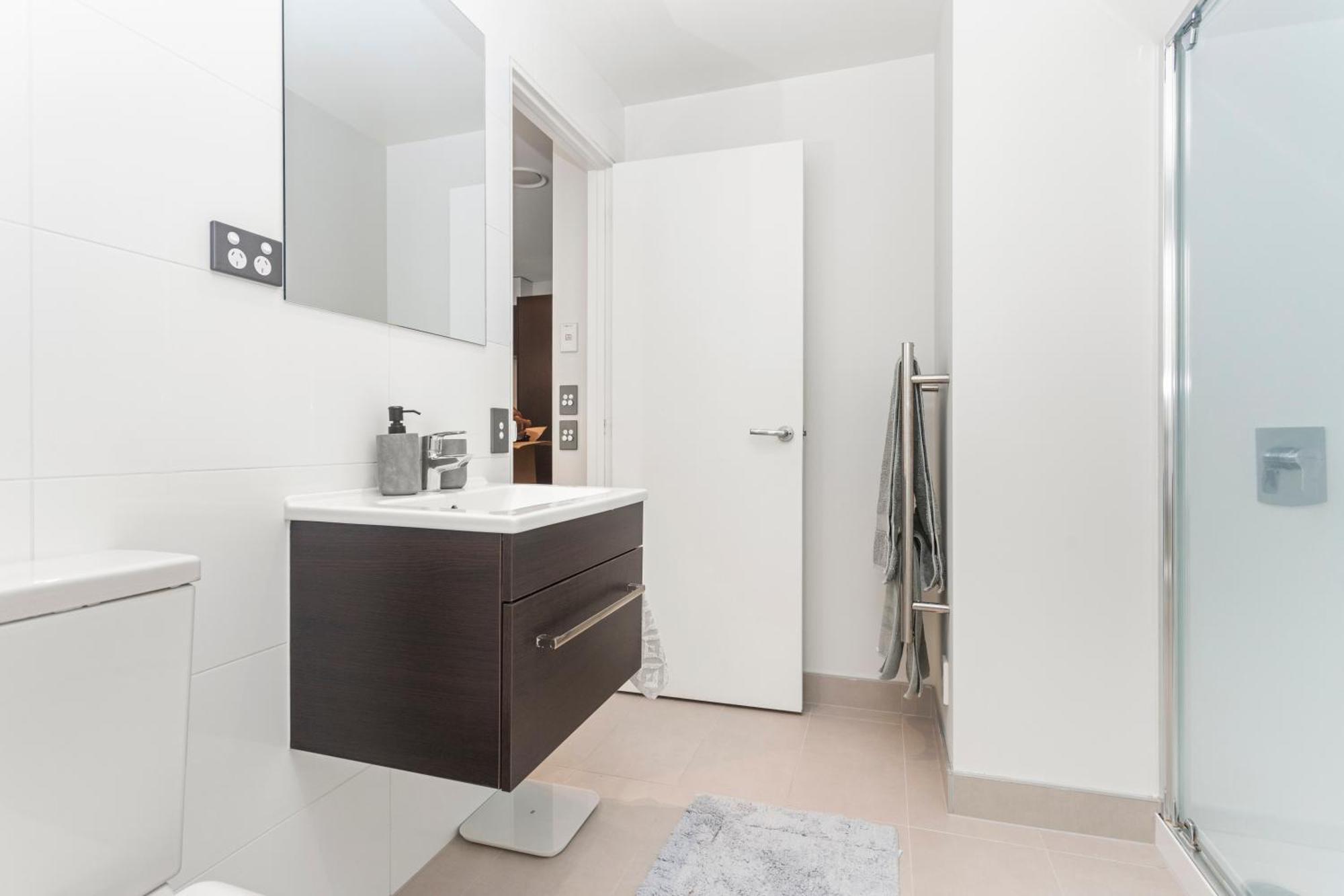 Feel At With Aircon, Pool, Gym, Wifi Apartment