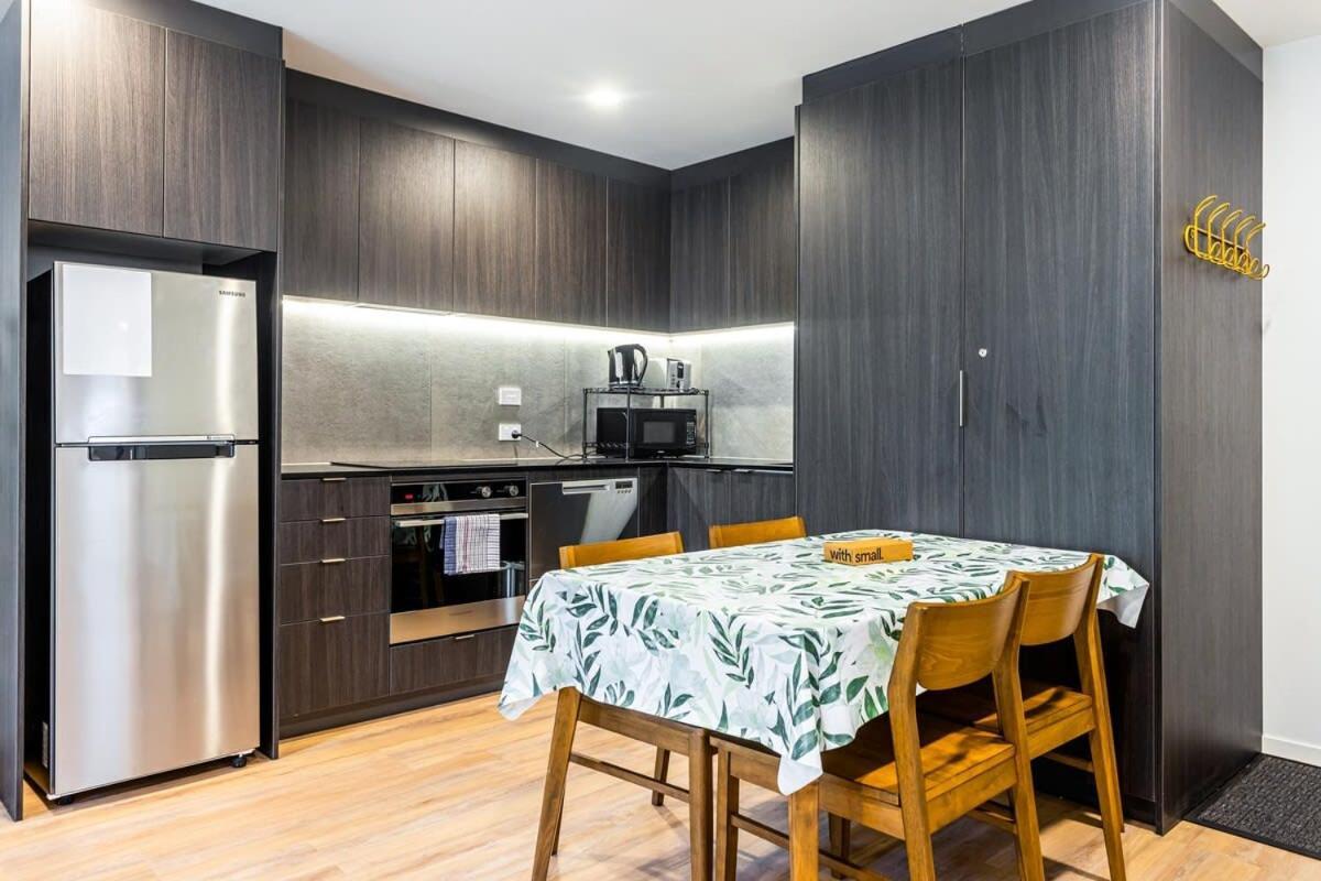 Apartment Charm - 2br Haven