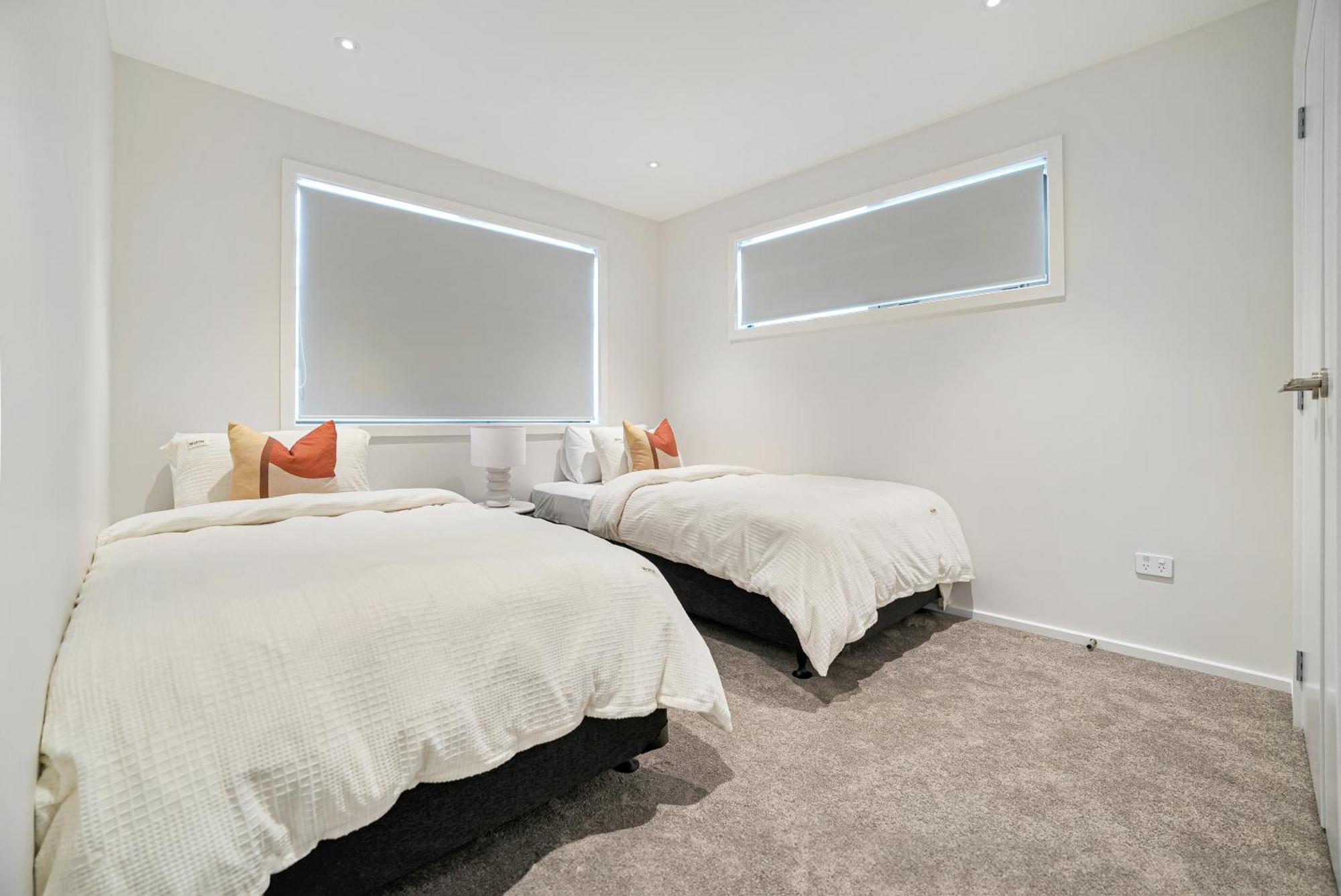Apartment Luxury Sun Soaked Devonport Waterfront 4br Auckland
