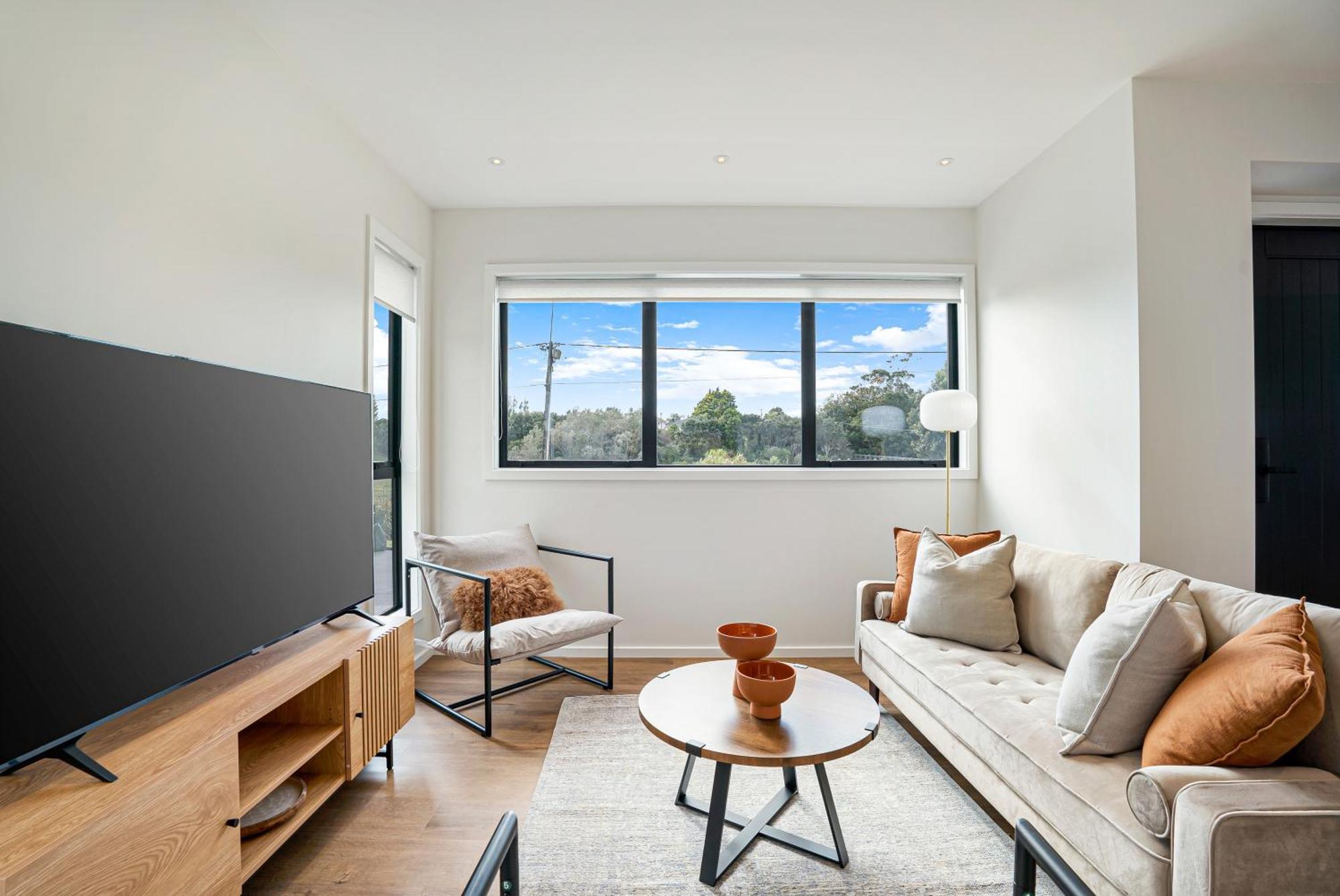 Luxury Sun Soaked Devonport Waterfront 4br Auckland