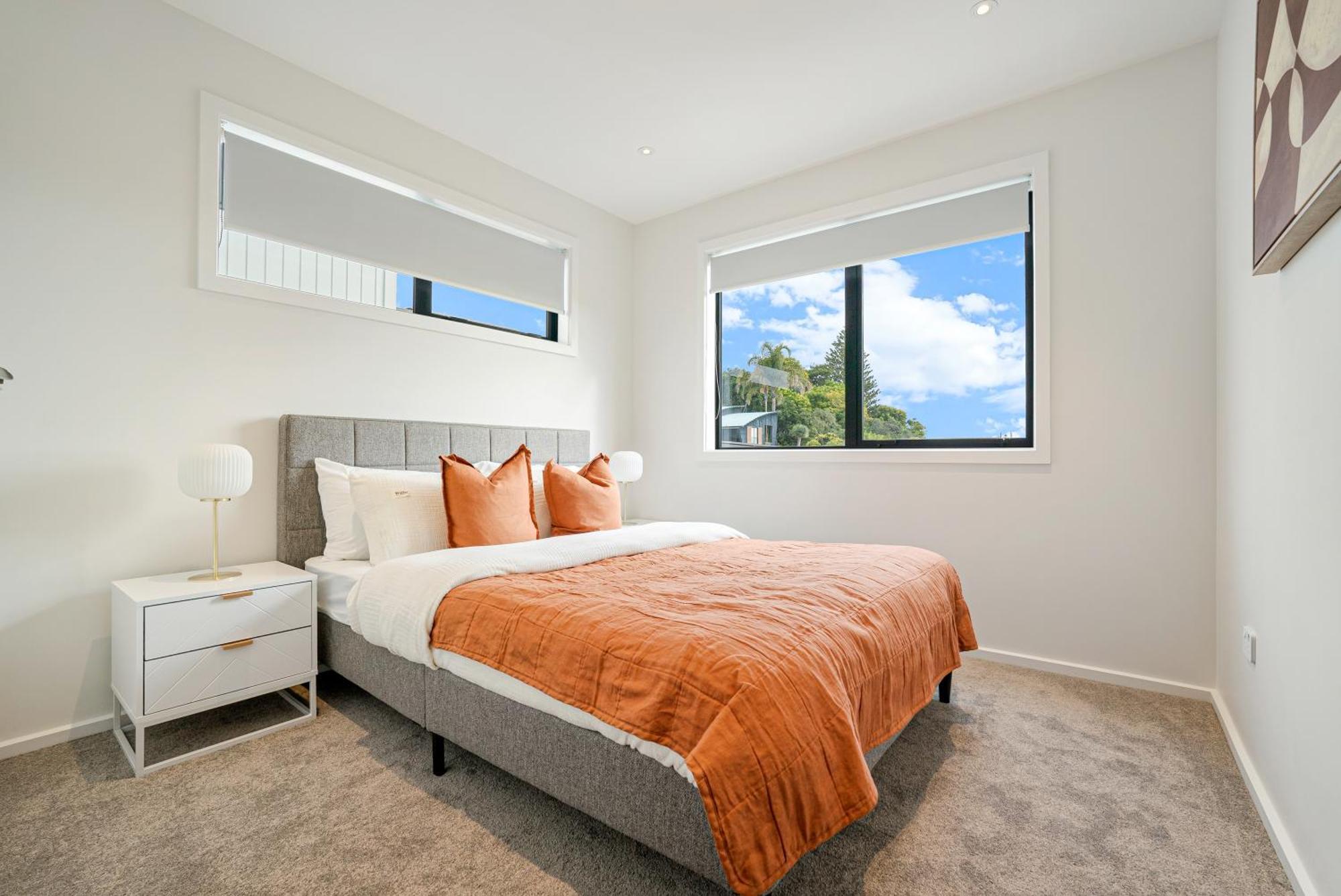 Apartment Luxury Sun Soaked Devonport Waterfront 4br *