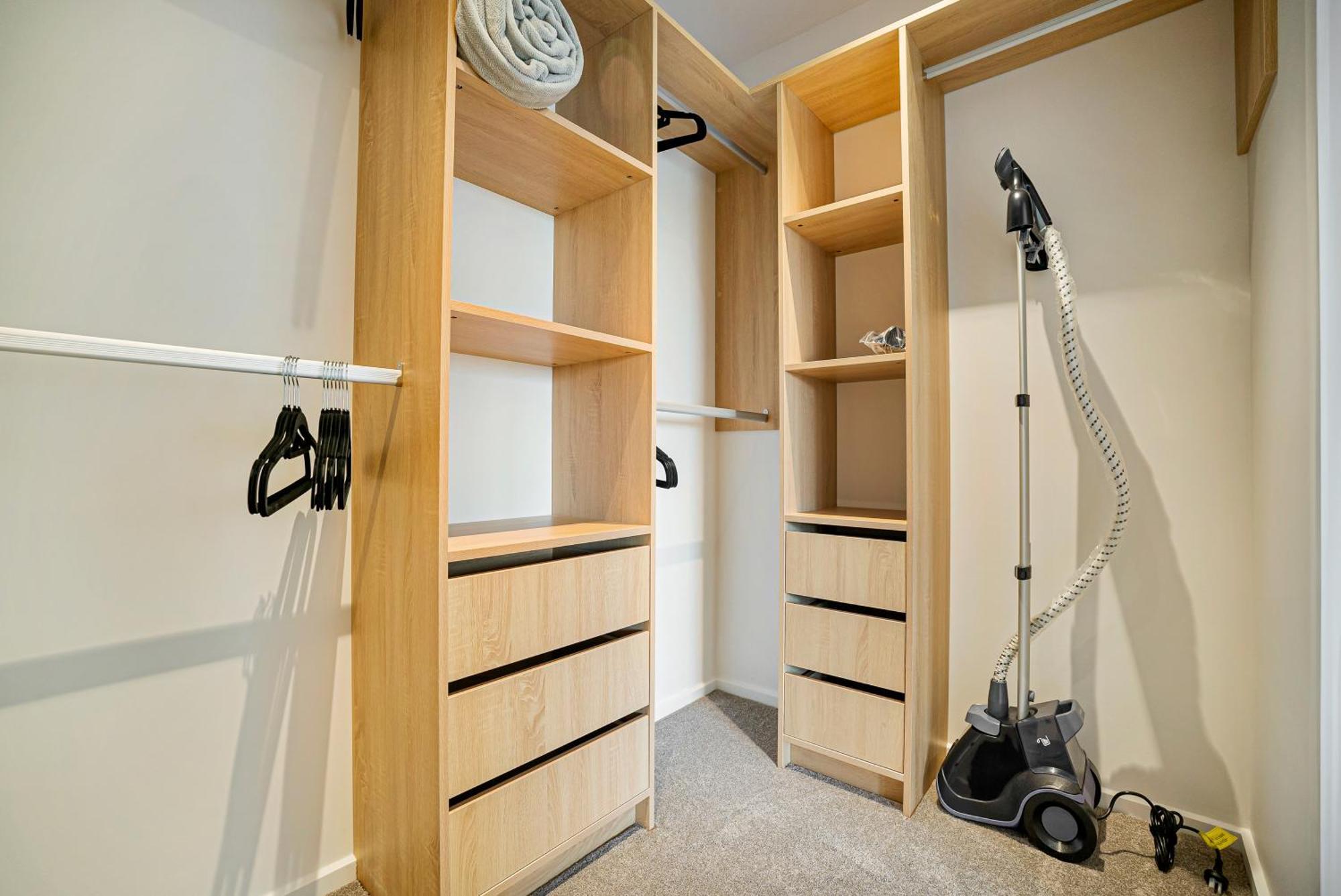 Luxury Sun Soaked Devonport Waterfront 4br Auckland