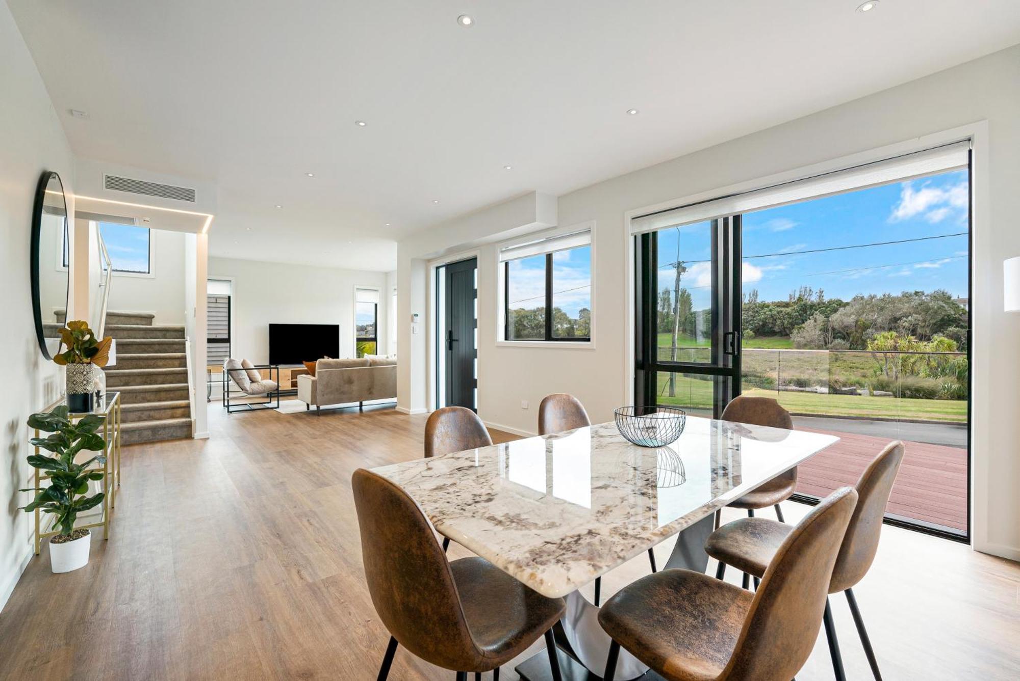Luxury Sun Soaked Devonport Waterfront 4br Auckland