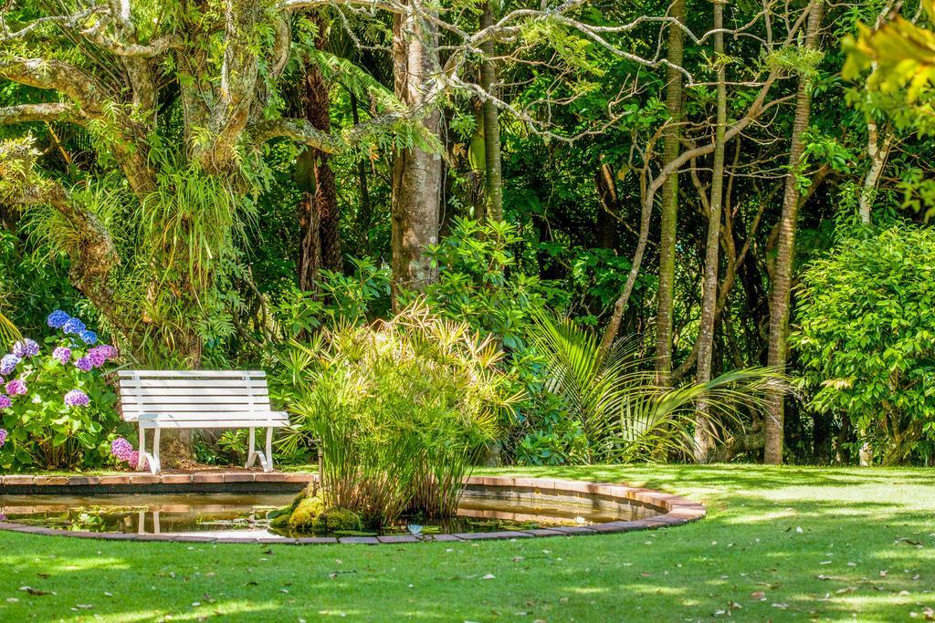 Waitakere & 4*