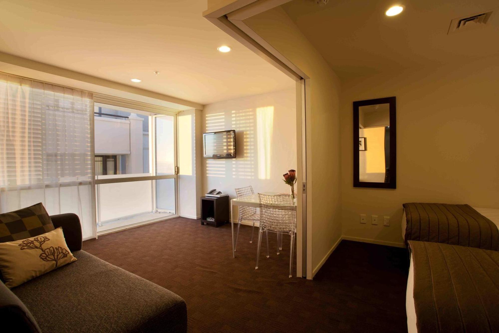 The Quadrant & Auckland