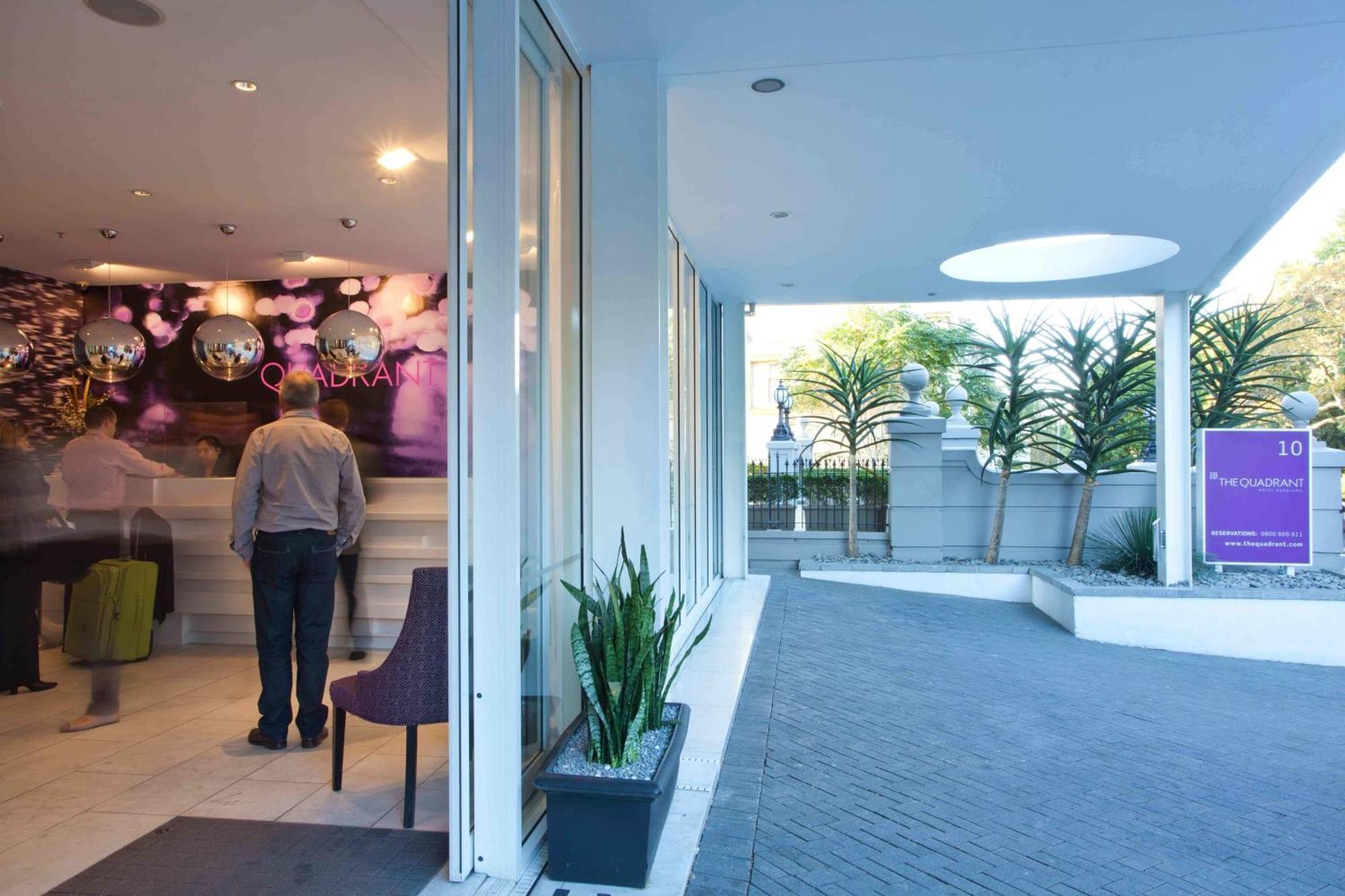 Aparthotel The Quadrant & Auckland