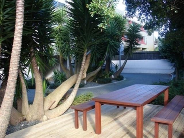 Off Broadway Auckland