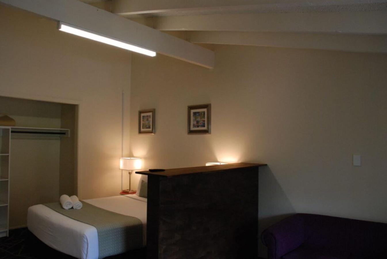 Hotel Vr Airport 3*