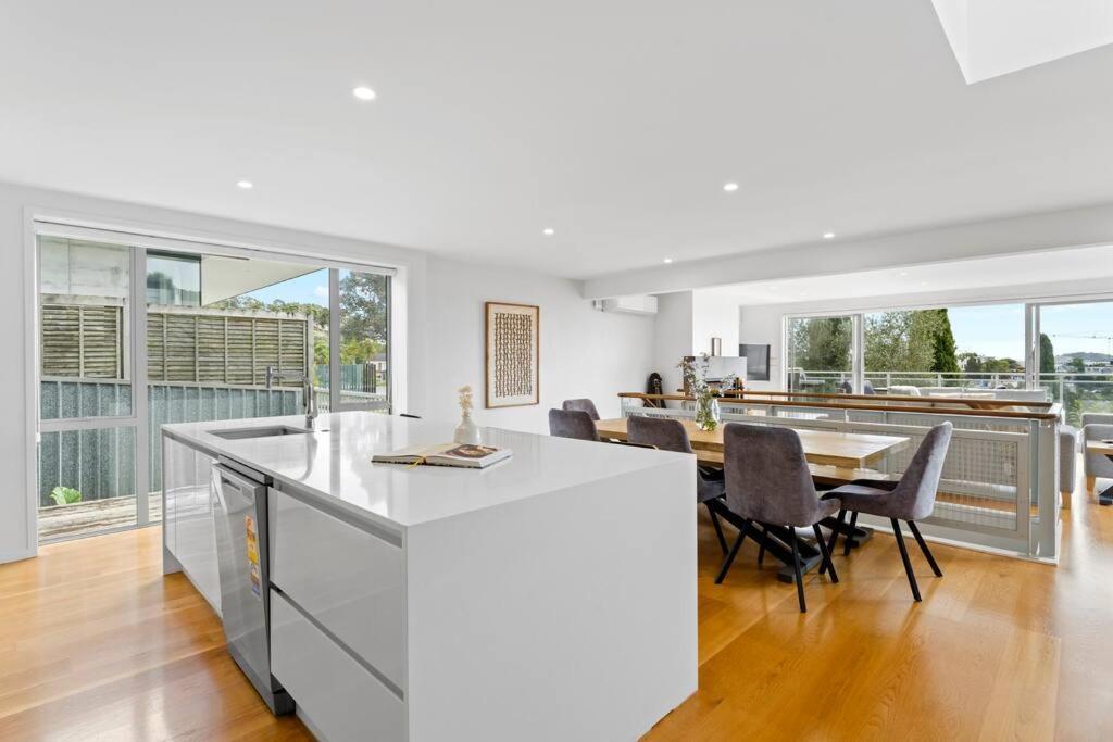 Welcome To Luxury Living In Cbd Villa