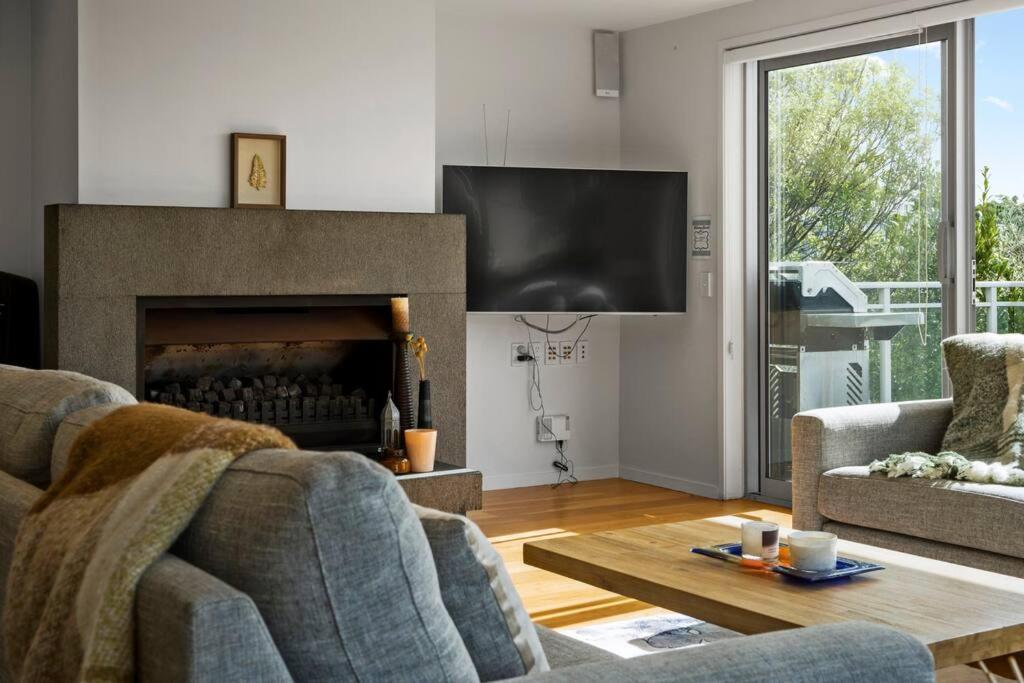 Welcome To Luxury Living In Cbd * Auckland