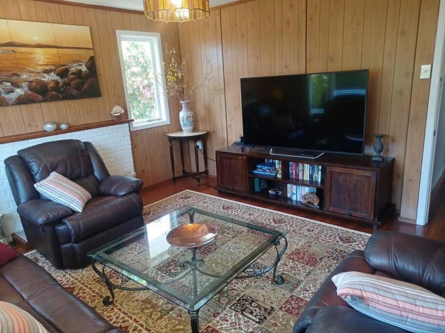 Cosy In New Lynn Holiday home