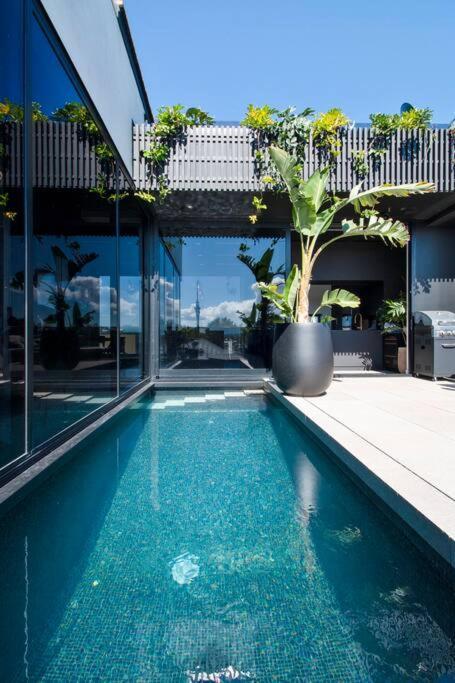 Apartment Entertainers Penthouse With 5 Bedrooms Pool &