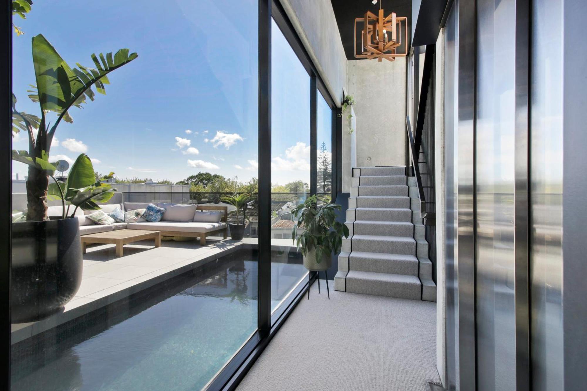 Apartment Entertainers Penthouse With 5 Bedrooms Pool & Auckland