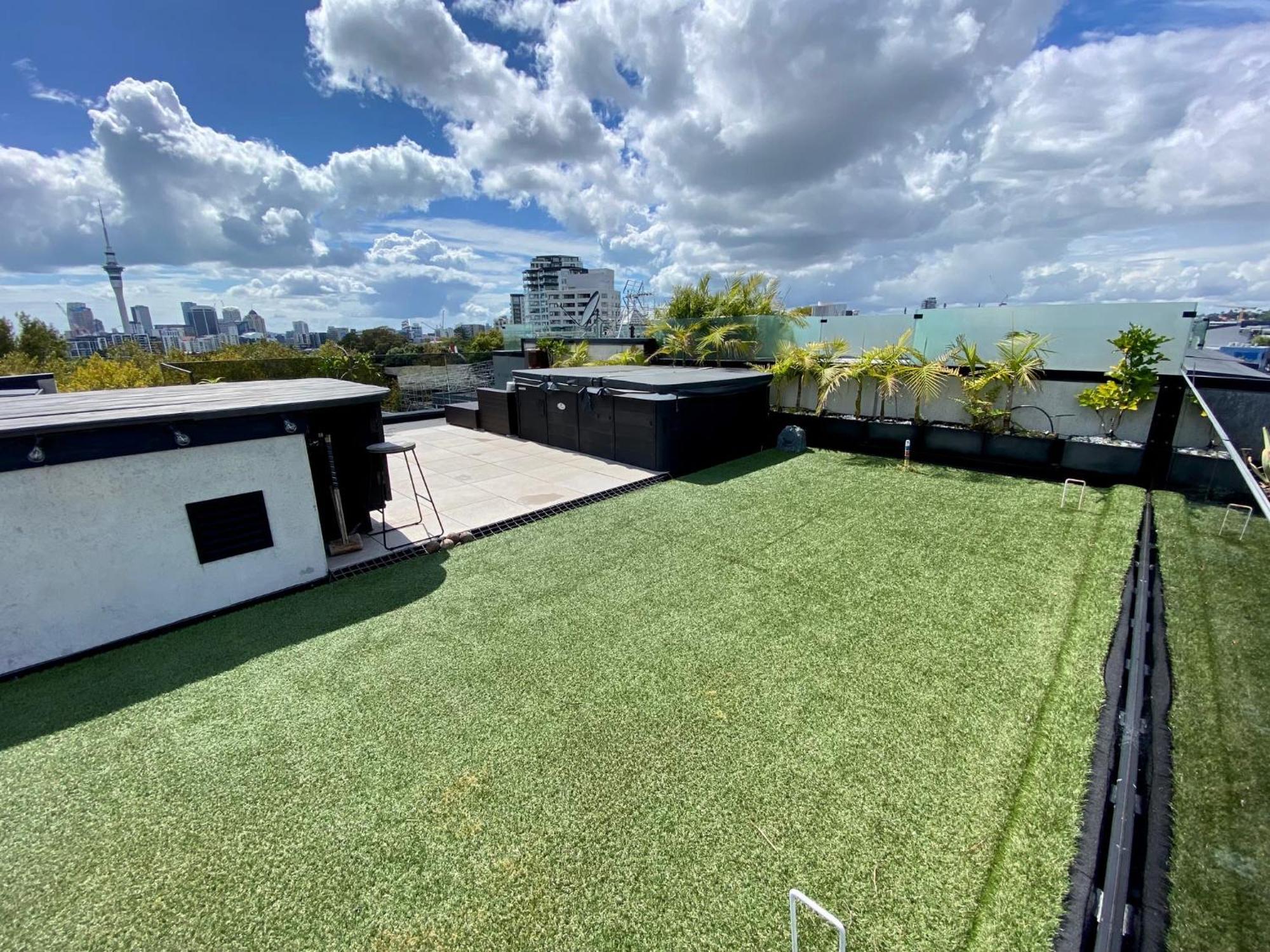 Entertainers Penthouse With 5 Bedrooms Pool & *