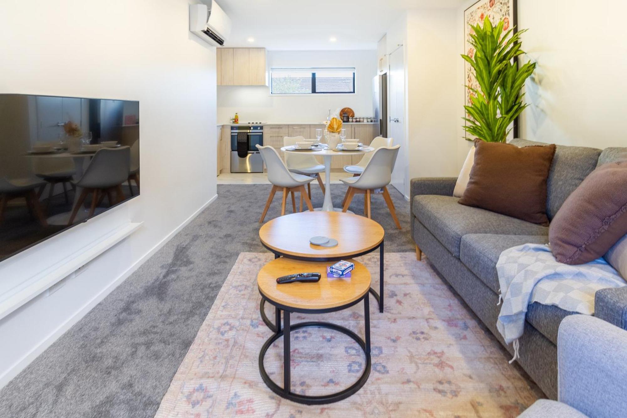 Welcoming 3br Haven: Mt Albert Bliss Apartment Auckland