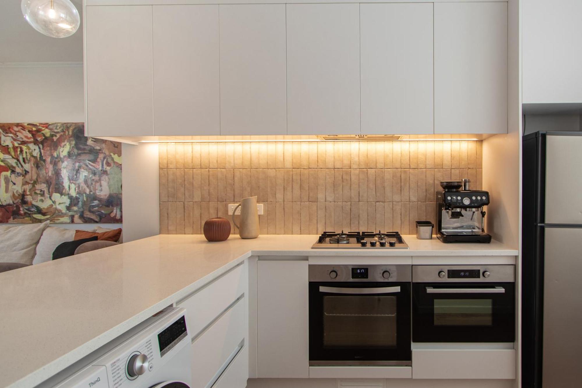 Stylish Central 2bedroom With Parking & Garden Apartment