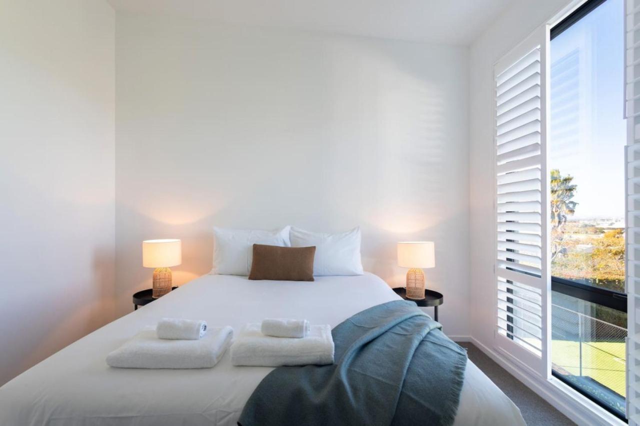 St Vincent Charmer - Stylish Townhouse W Carpark Auckland