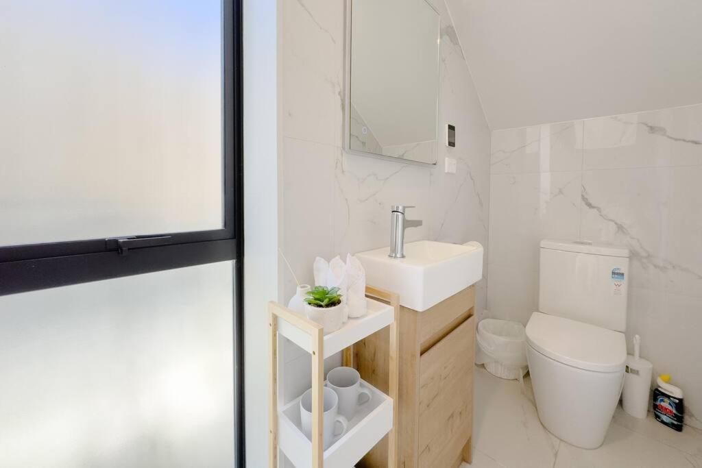 Charming 3-bedroom House On The North Shore Villa Auckland