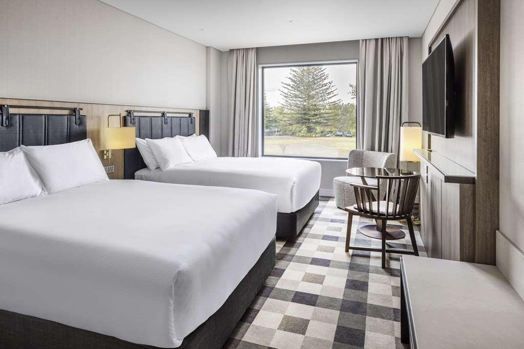 Doubletree By Hilton Karaka Hotel 4*