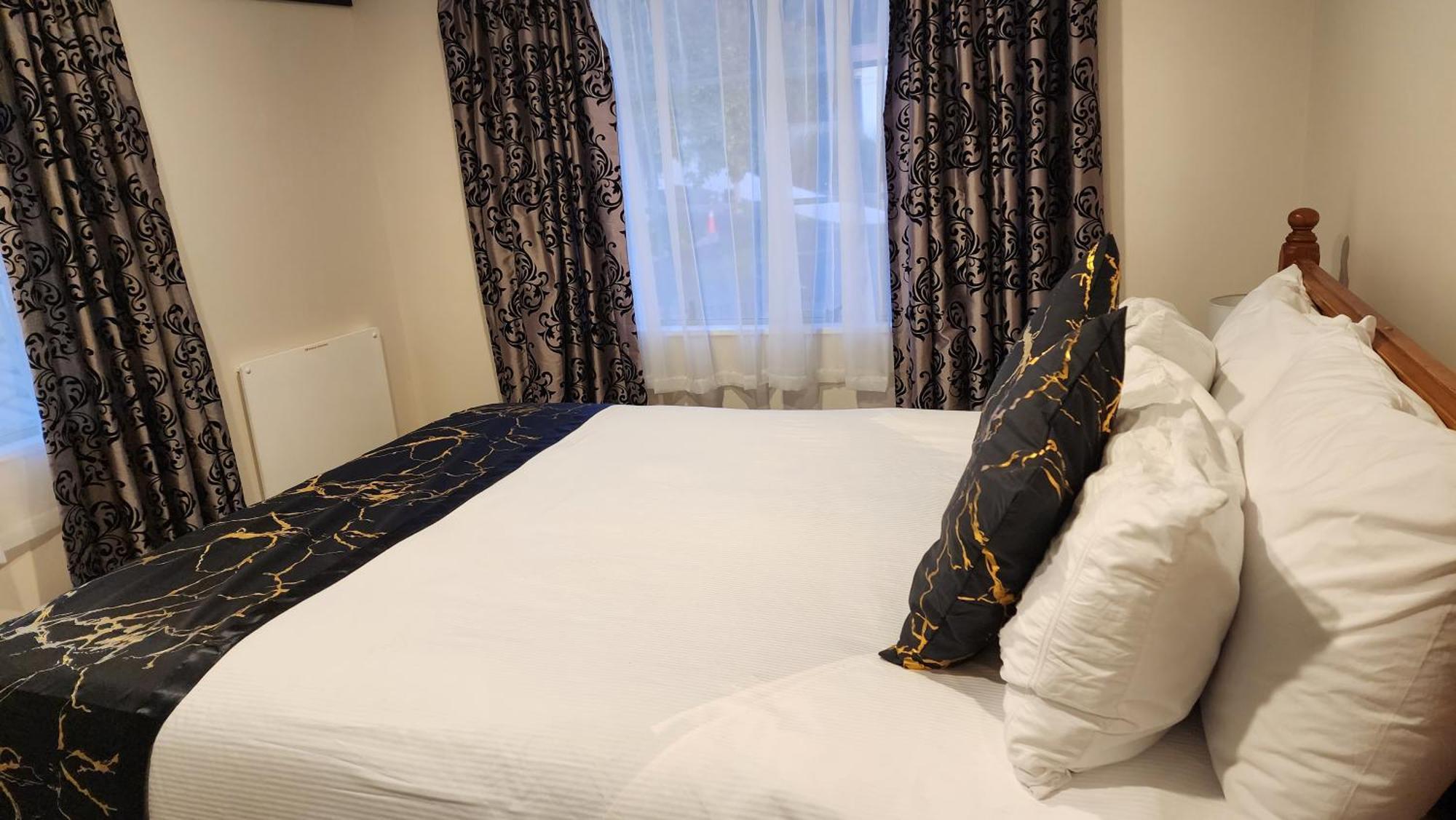 Homestay @ Unsworth Heights Albany Auckland