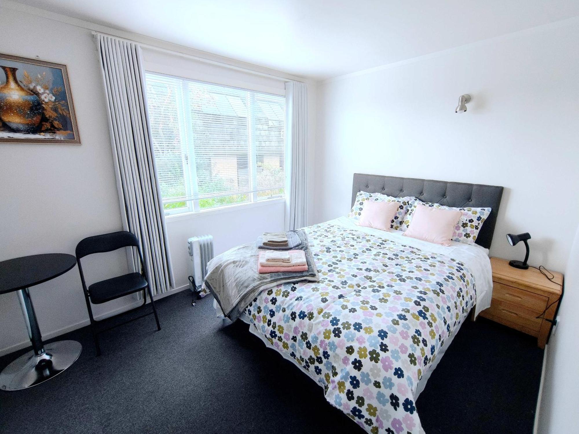 Milford Budget Friendly Guest house *
