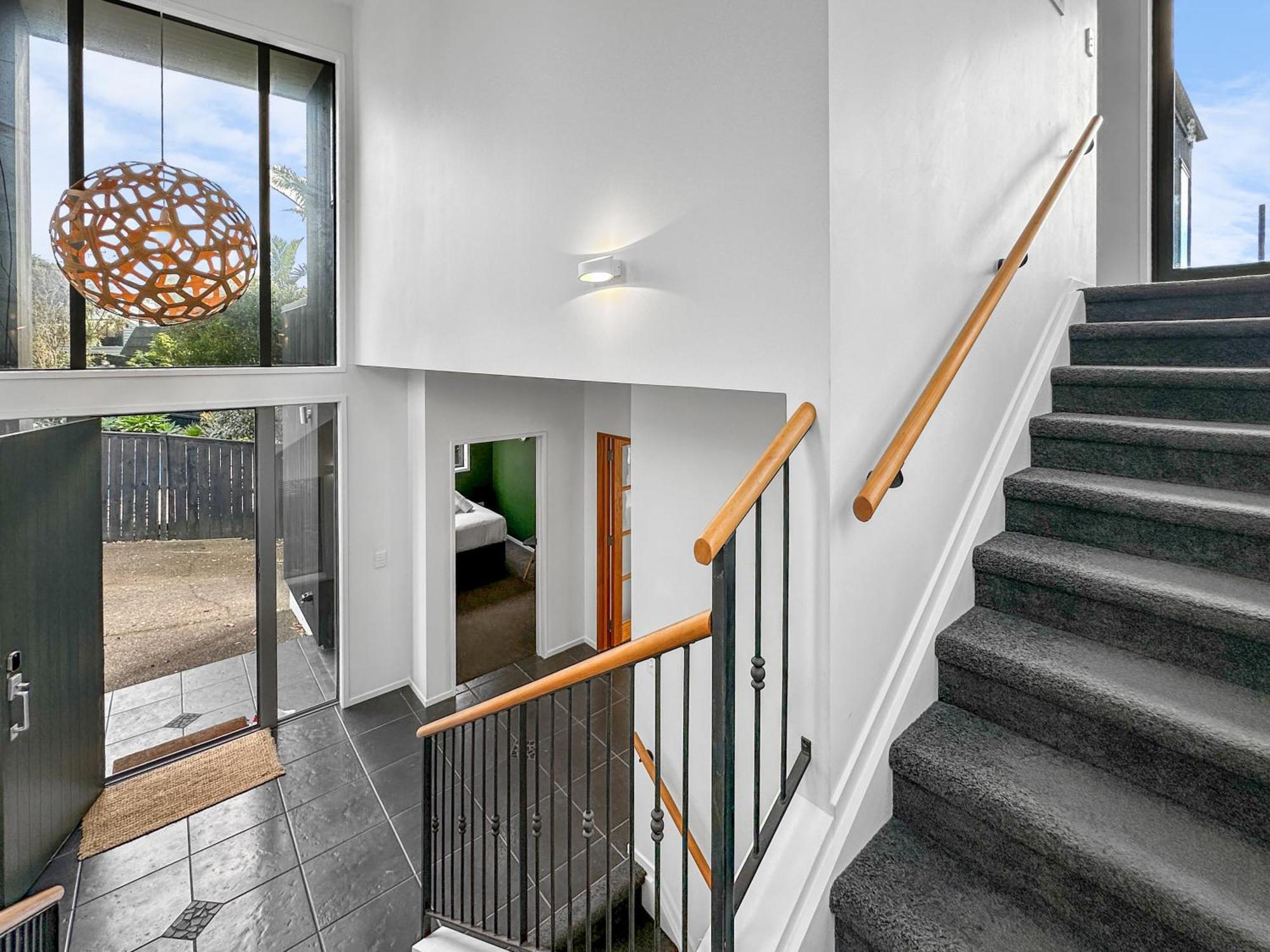 Villa Murrays Gem L Modern 4bed Stunner L Sea View & Spa! Auckland