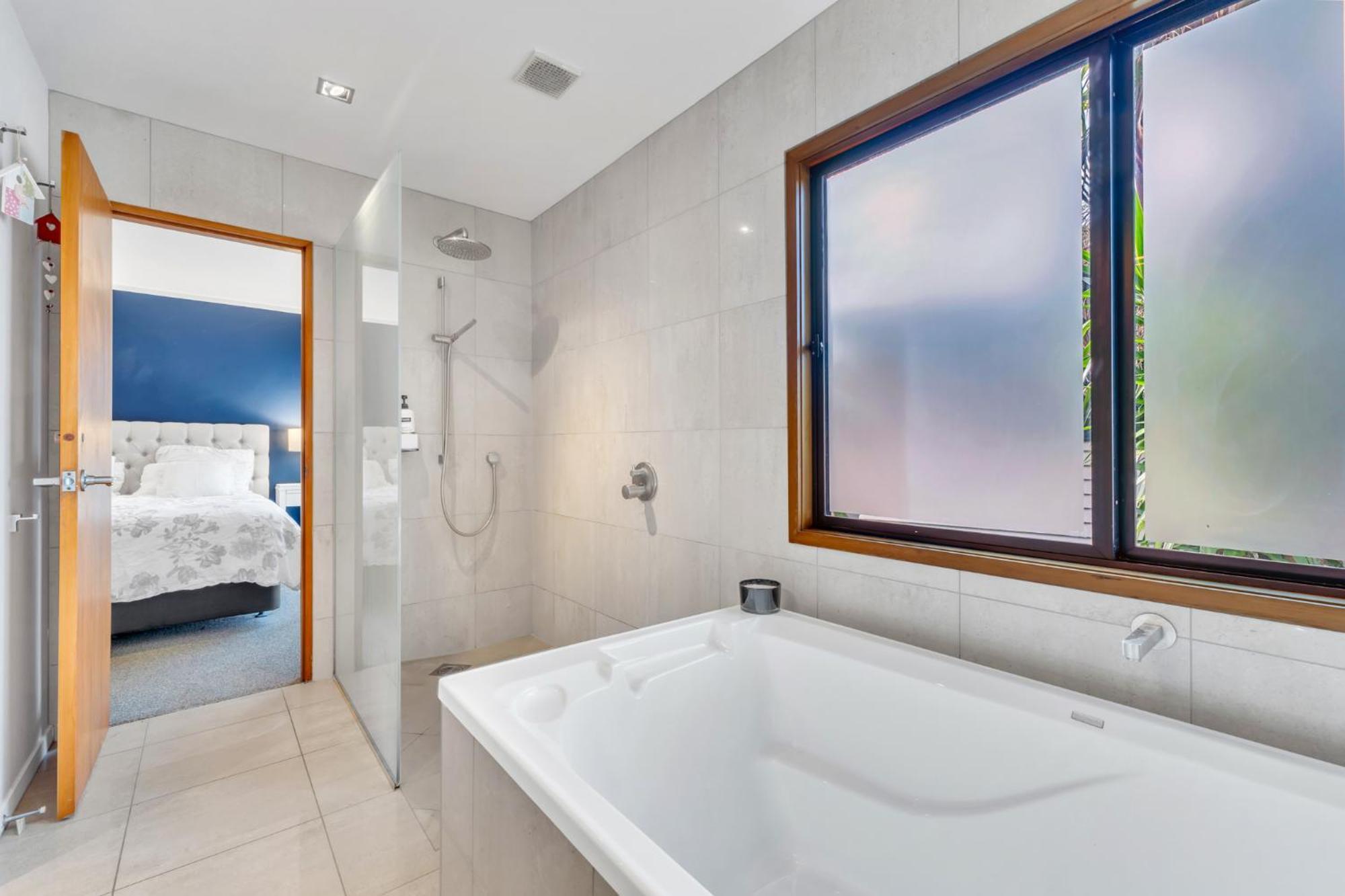 Tarawera - St Heliers Holiday