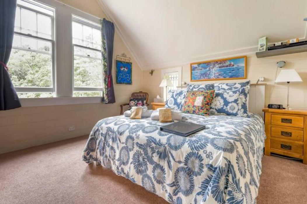 Bed & Breakfast Dovecote House Auckland