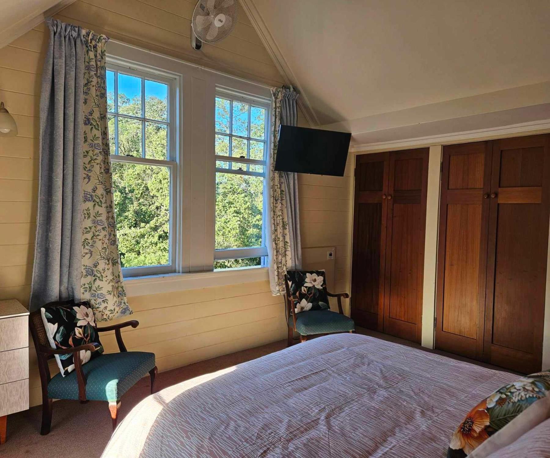 Dovecote House * Auckland