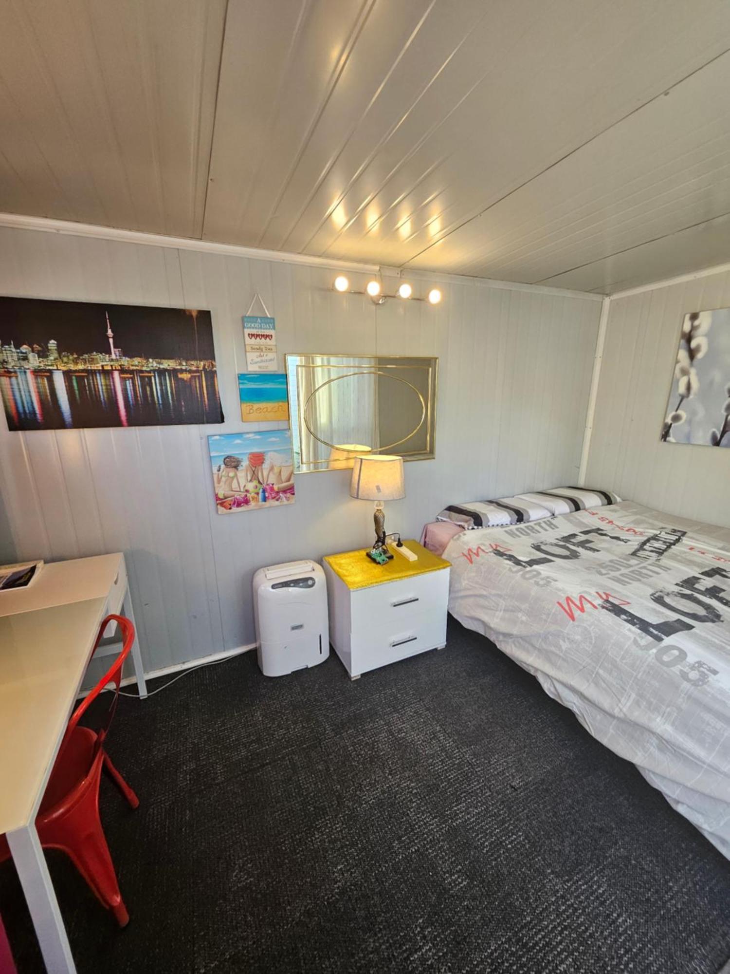 C3 Save Money Budget Affordable With Comfort! 3 * Auckland