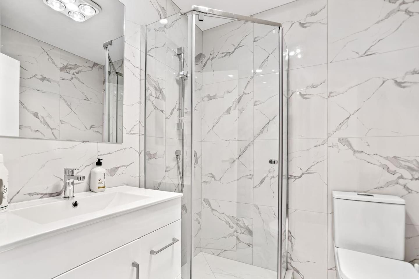 Ventura Delight Townhouse With Parking And Patio