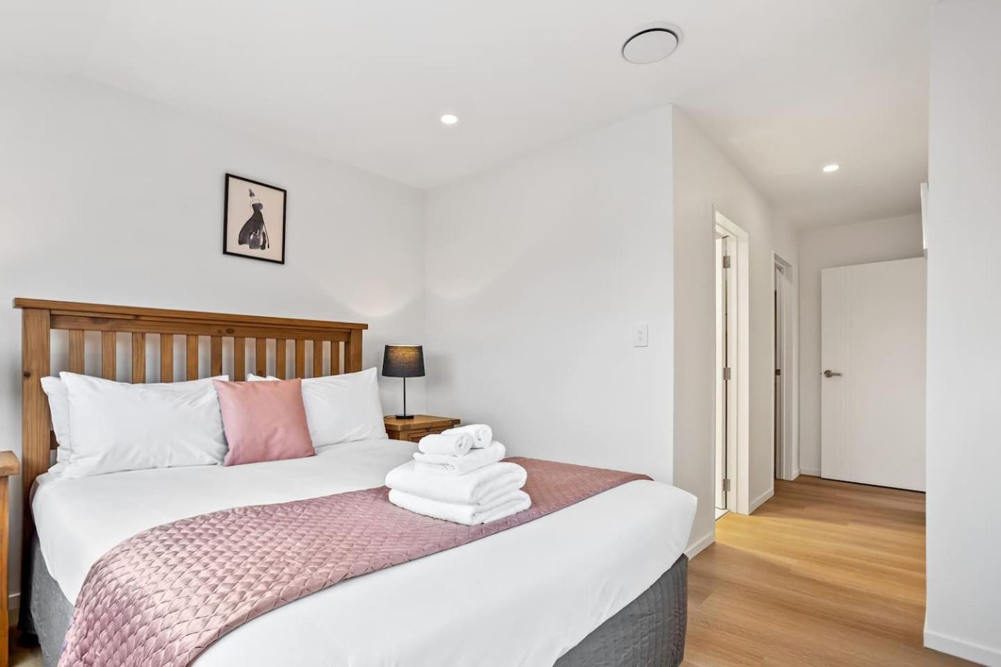 Ventura Delight Townhouse With Parking And Patio