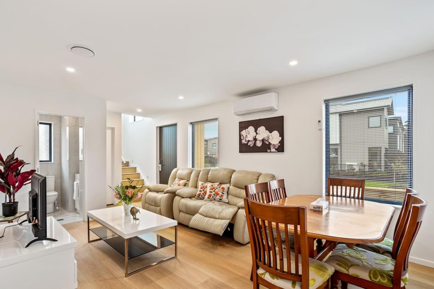 Ventura Delight Townhouse With Parking And Patio *