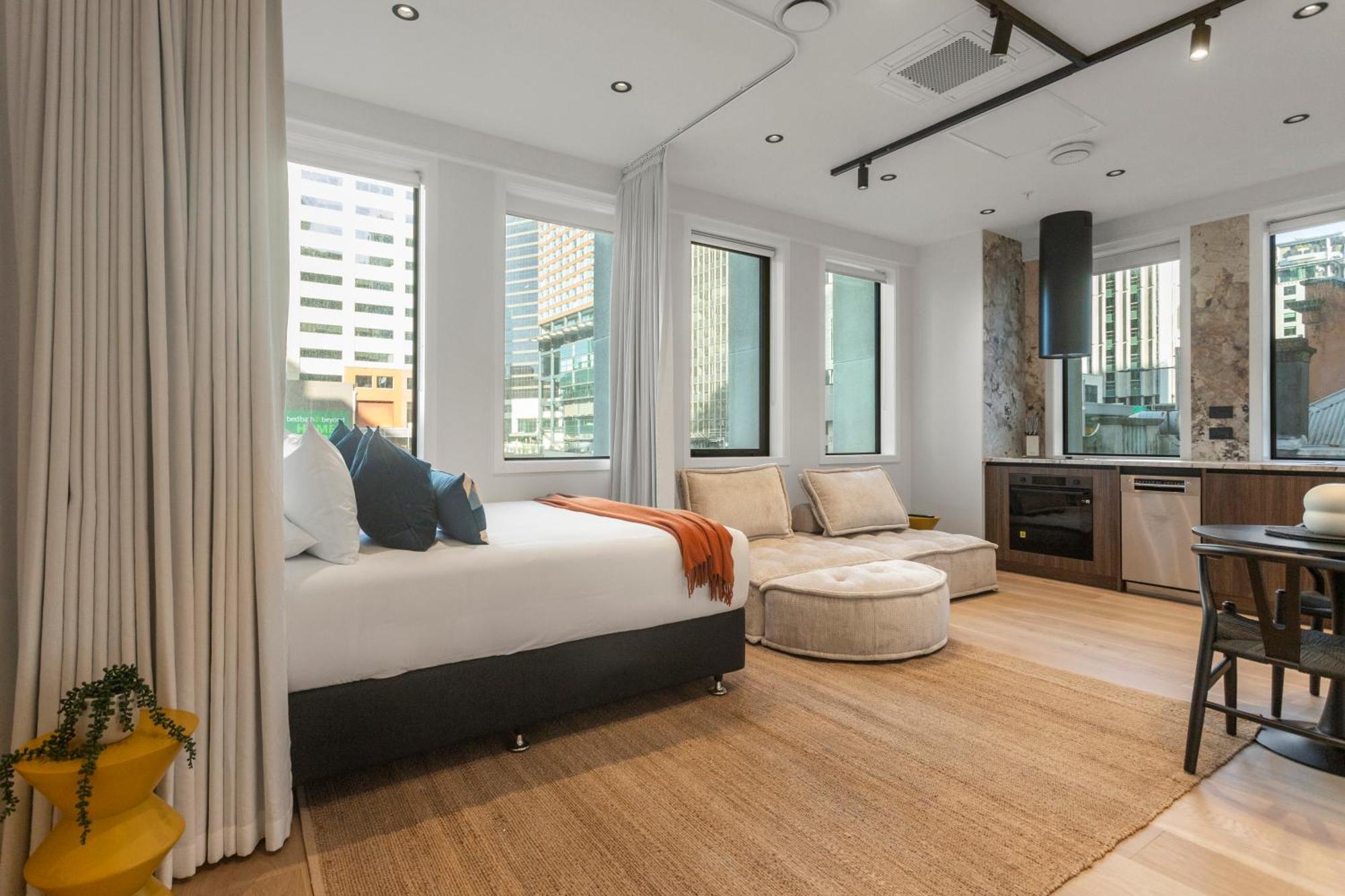 Apartment Victoria Street By Urban Rest