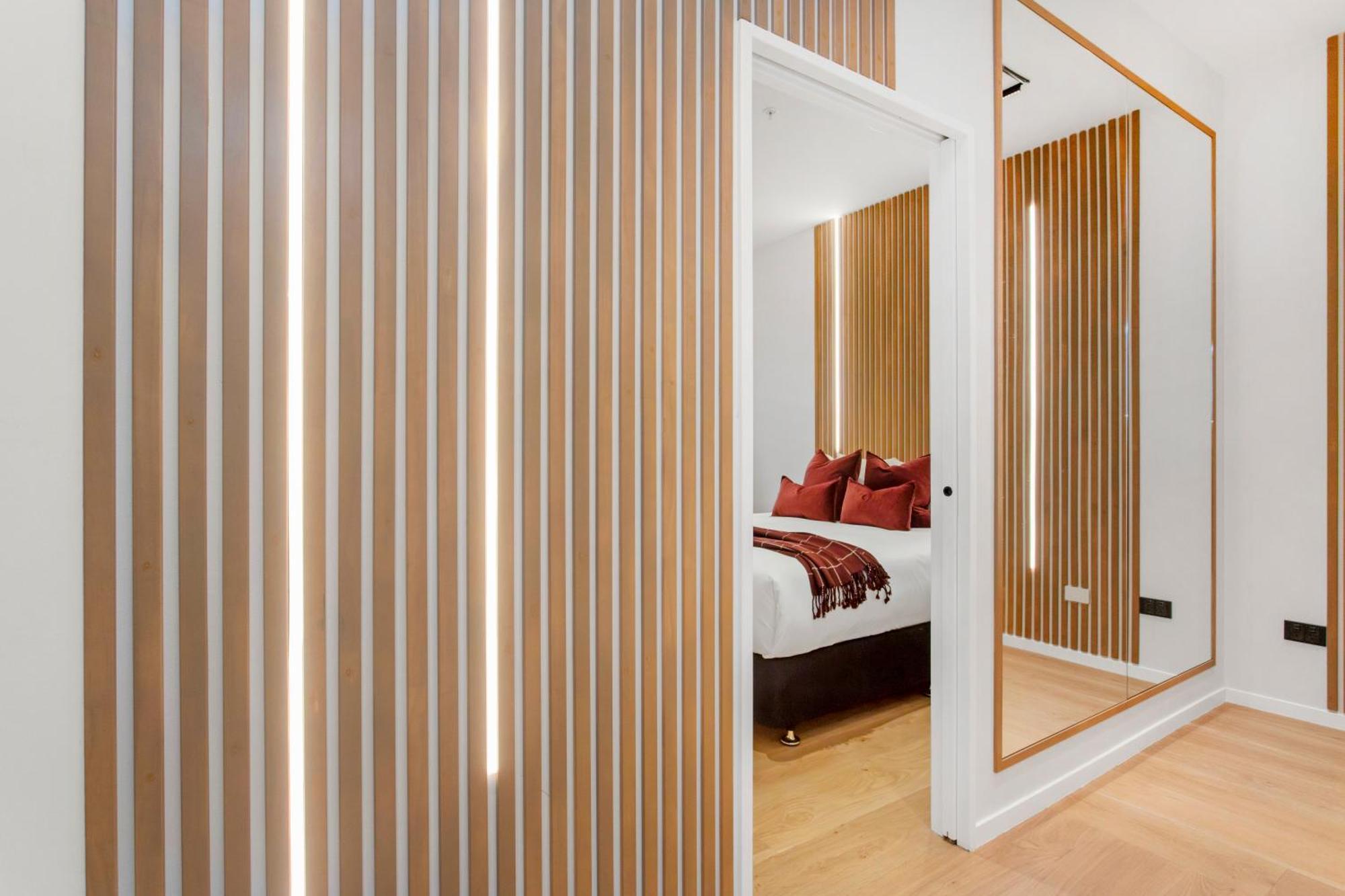Apartment Victoria Street By Urban Rest *