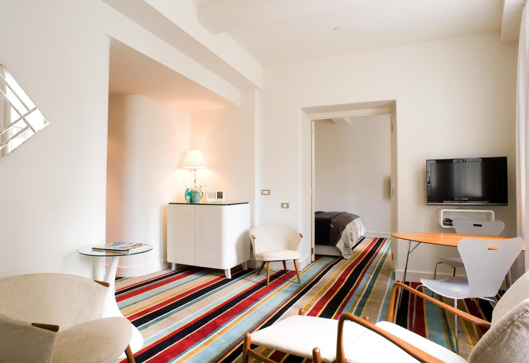 Hotel Debrett